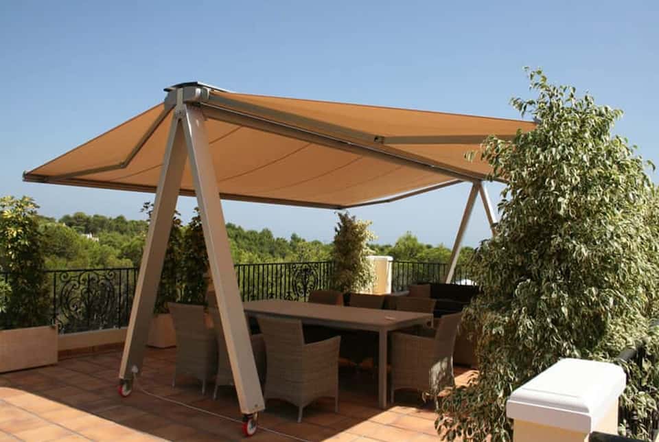 Freestanding Awning On Wheels