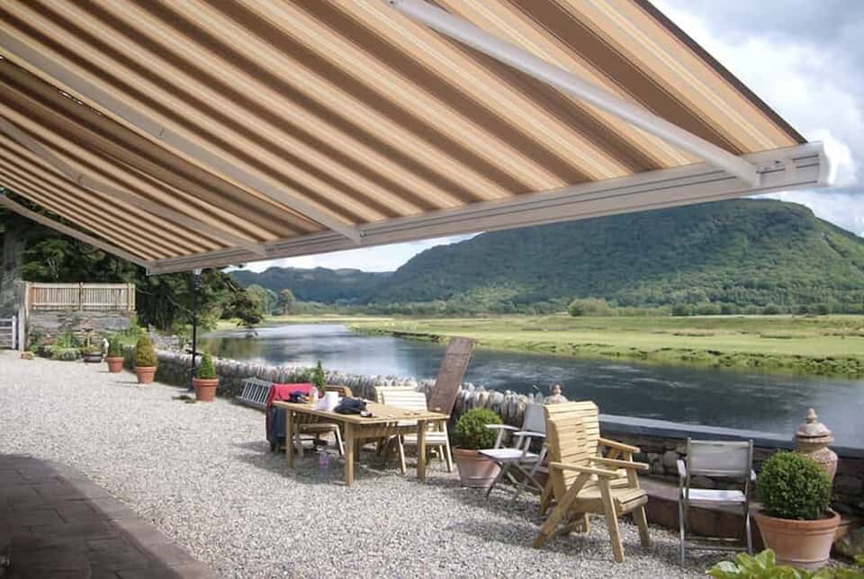 Retractable Awnings