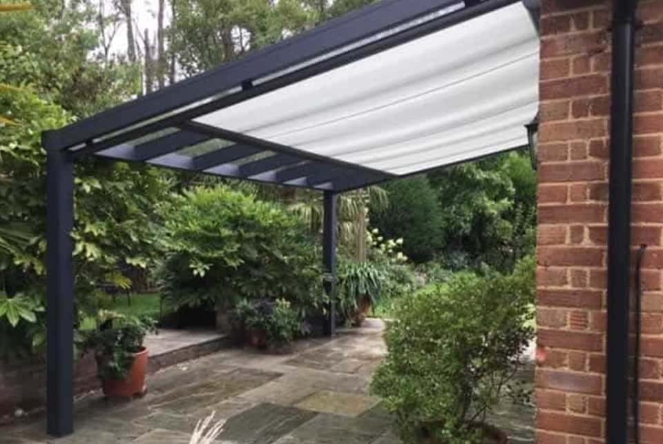 Glass Veranda With Underside Blind